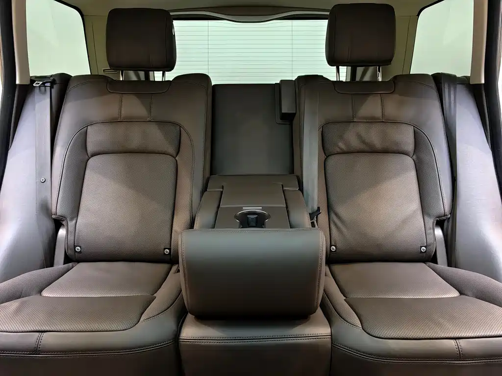 Land Rover Range Rover 2021 — фото 16