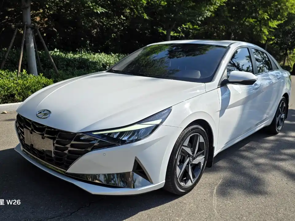 Hyundai Elantra 2023