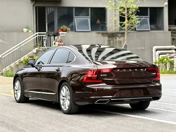 Volvo S90 2020