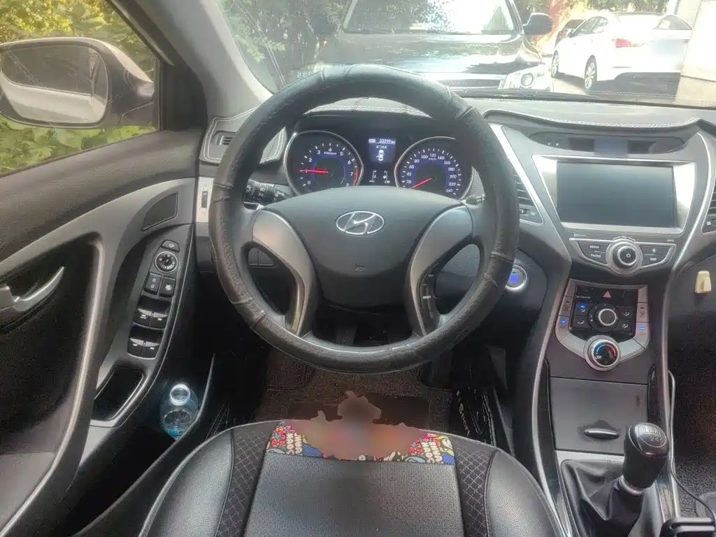 Hyundai Elantra 2016