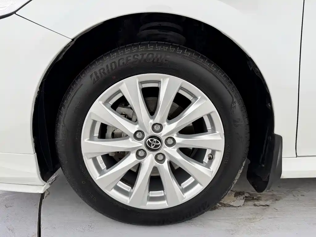 Toyota Camry 2021 — фото 14