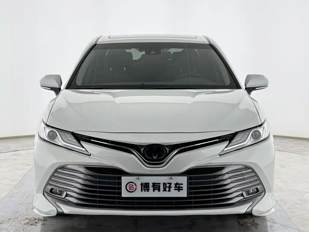 Toyota Camry 2021