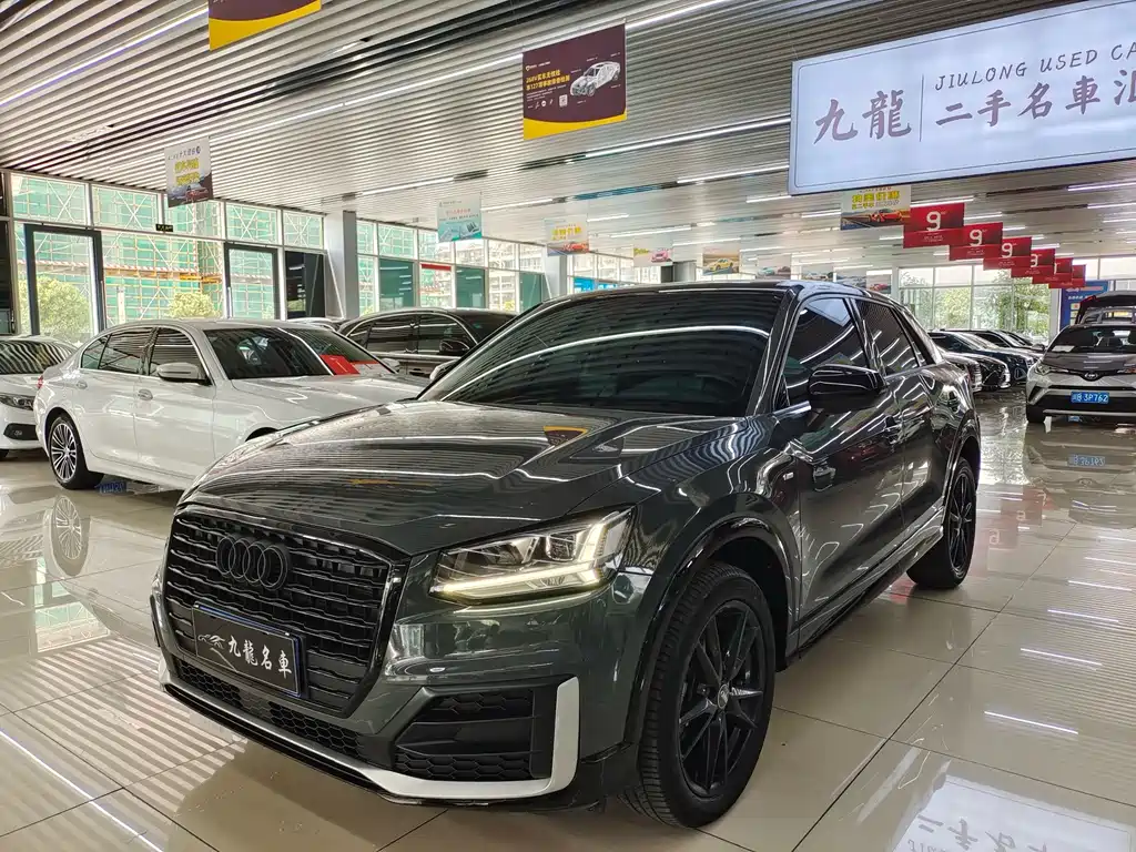 Audi Q2L 2019