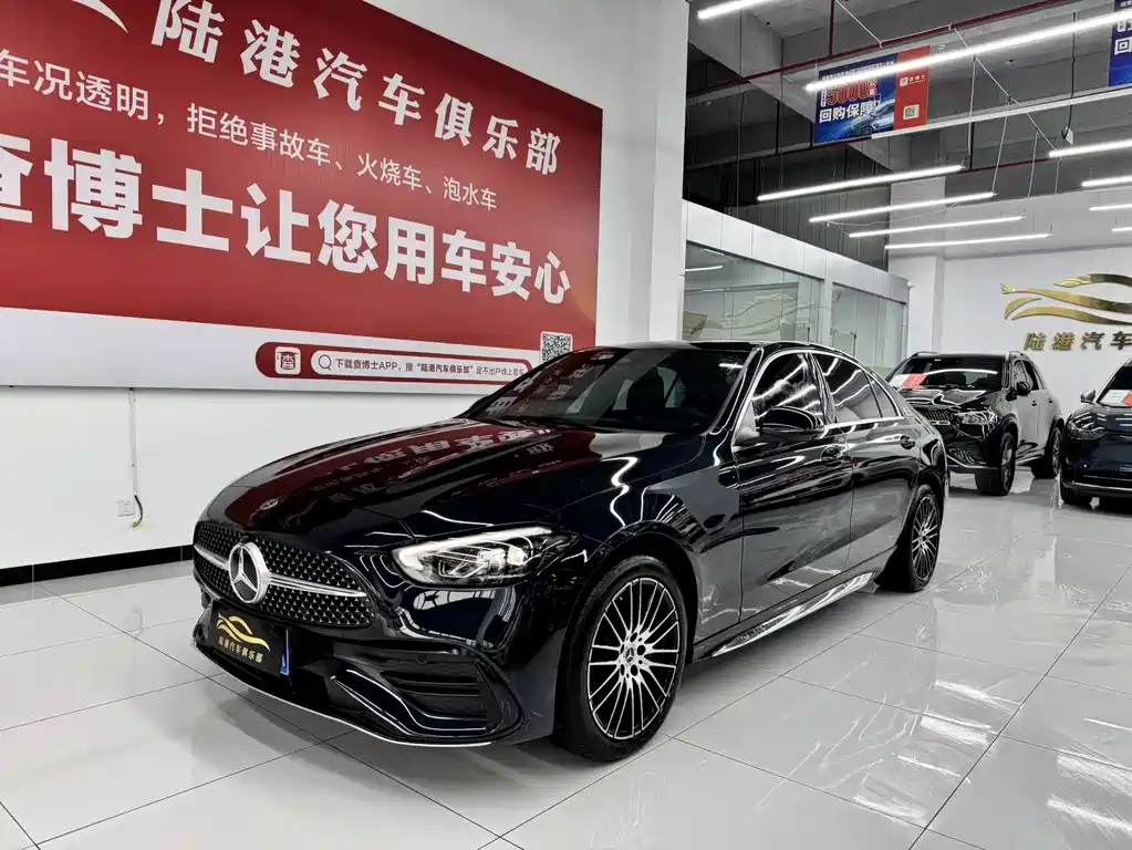 Mercedes-Benz C-Class 2025 — фото 1