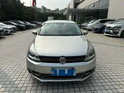 Volkswagen Sagitar 2012