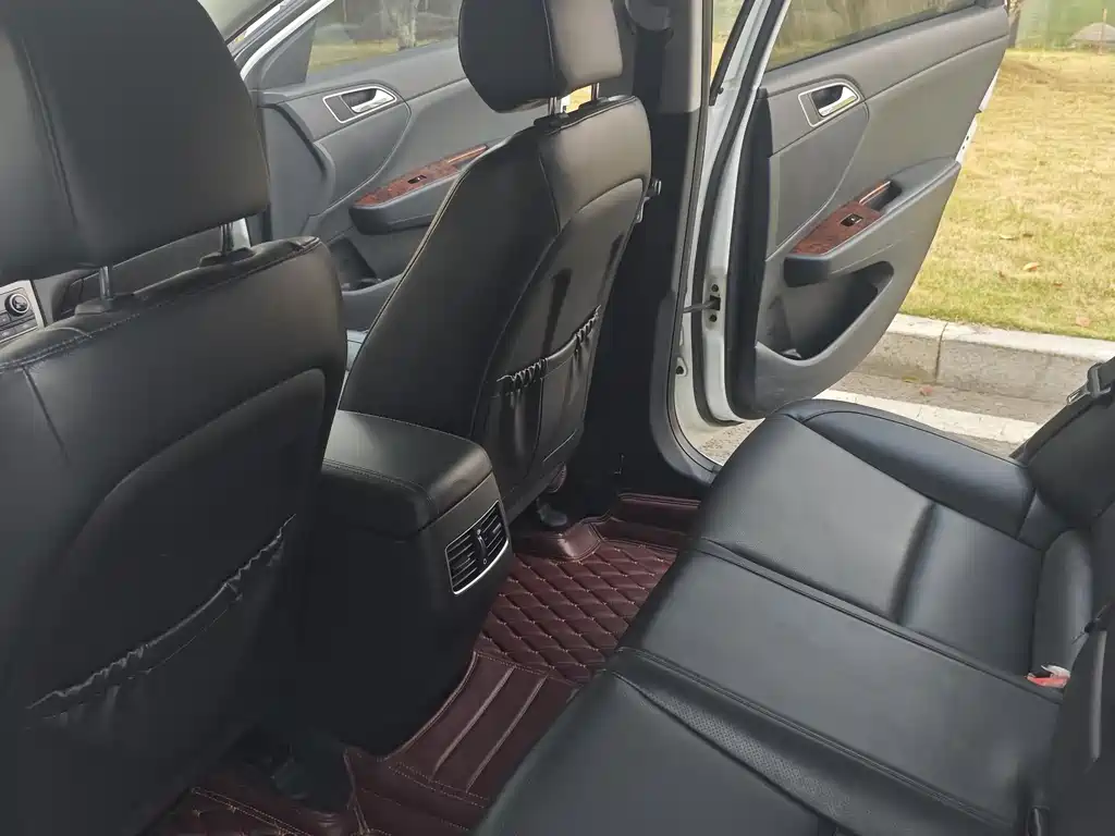 Hyundai Mistra 2015 — фото 10