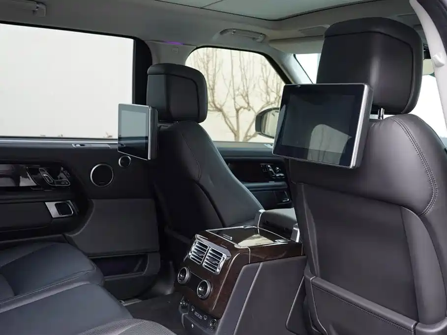 Land Rover Range Rover 2020 — фото 29