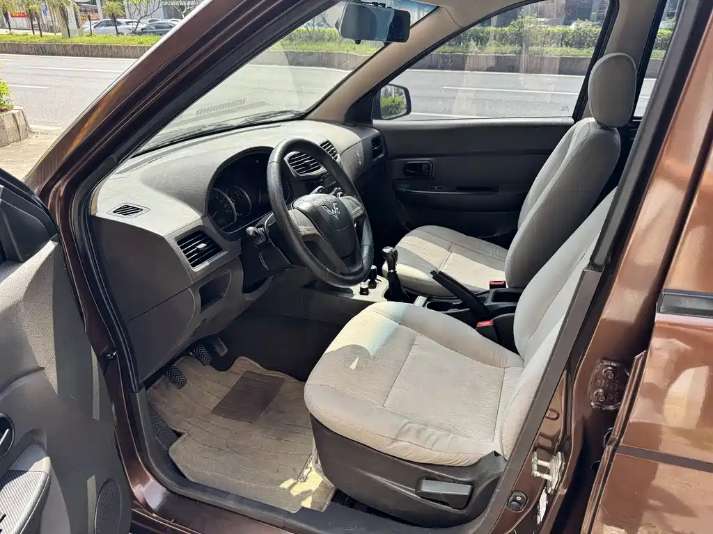 Wuling Hongguang 2018