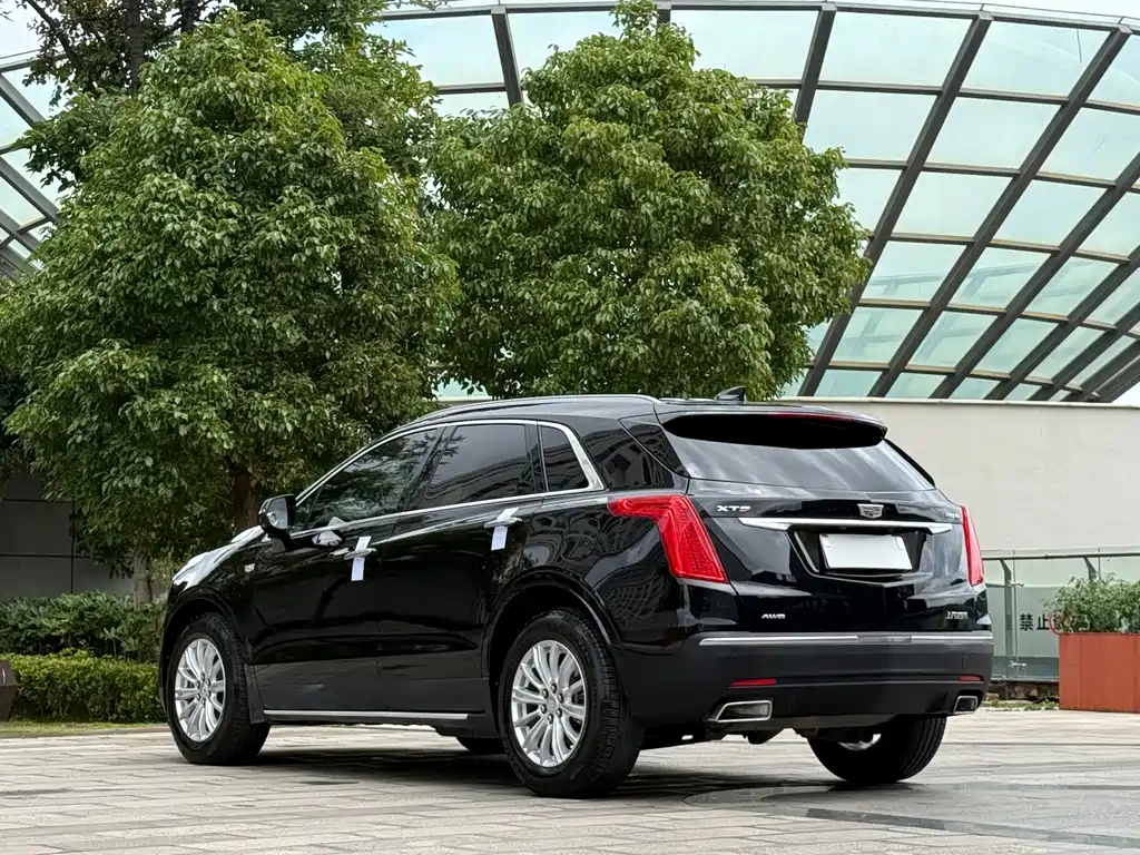 Cadillac XT5 2019 — фото 9