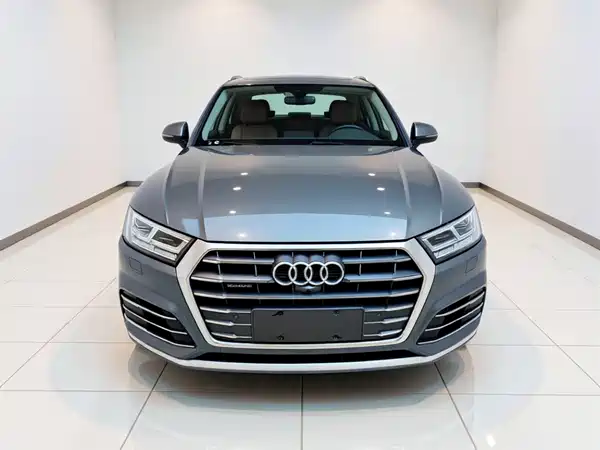 Audi Q5L 2021