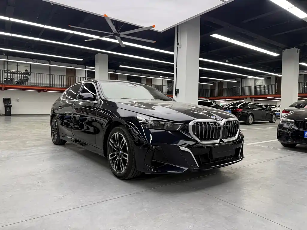 BMW 5 Series 2024