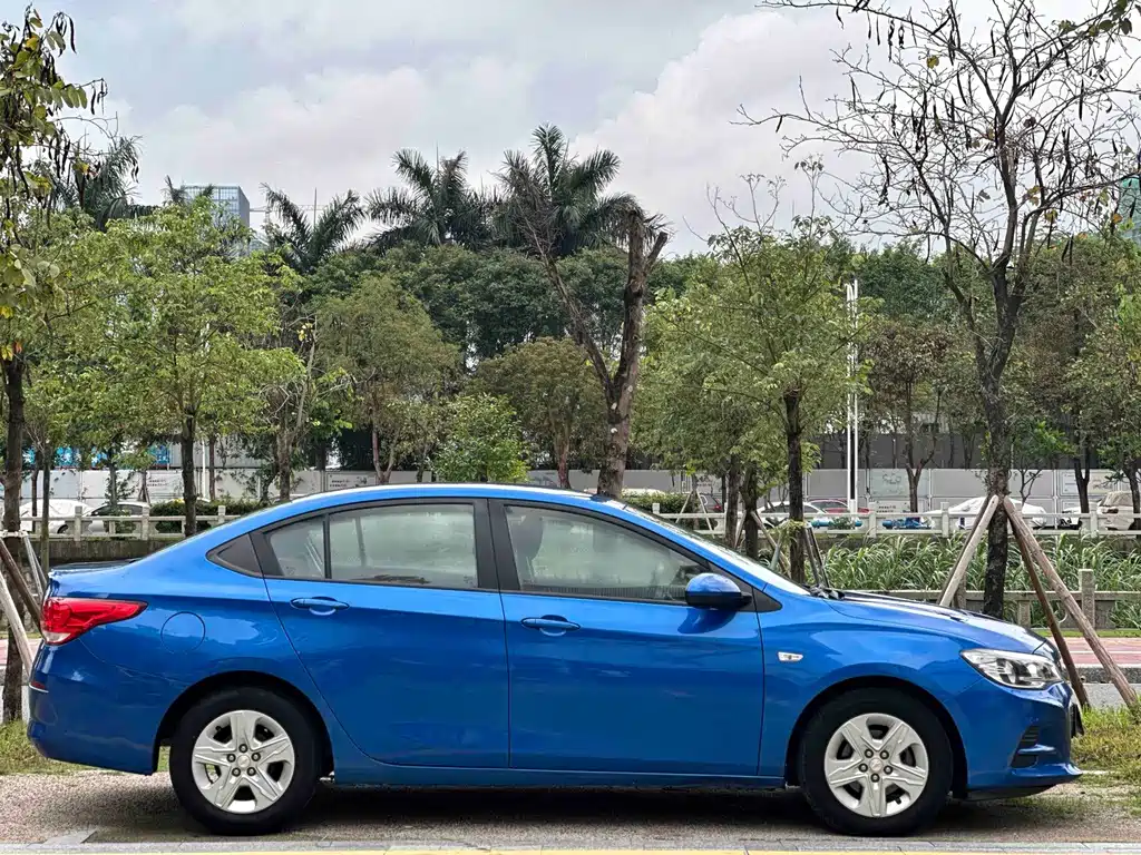 Chevrolet Cavalier 2017 — фото 13