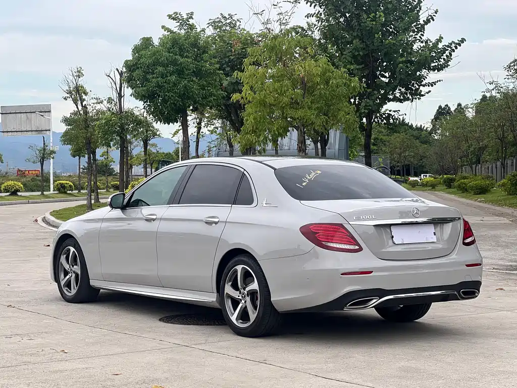 Mercedes-Benz E-Class 2018 — фото 6