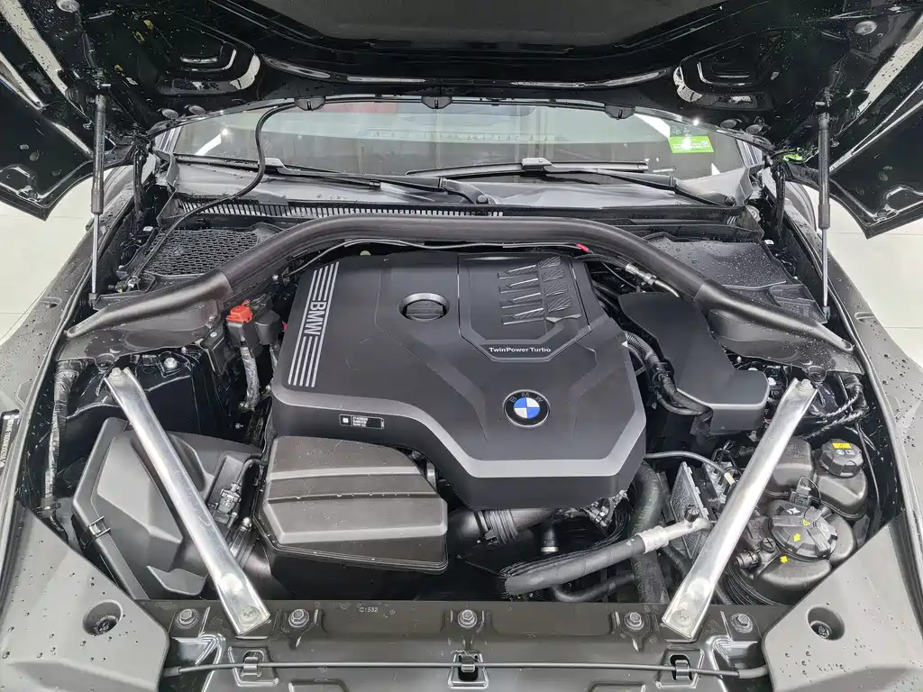 BMW Z4 2023 — фото 26