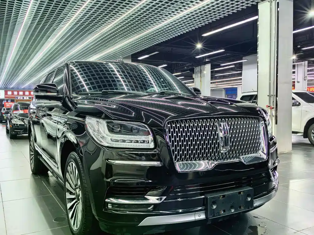 Lincoln Navigator 2020 — фото 2