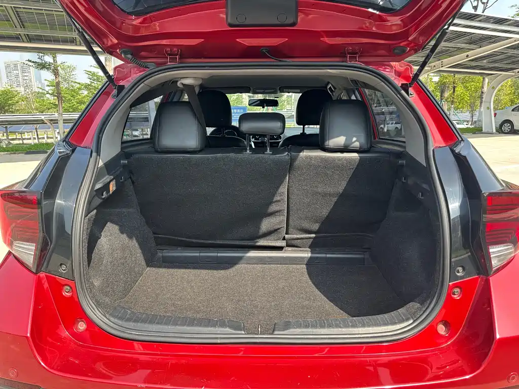 Toyota Yaris L 2020 — фото 8