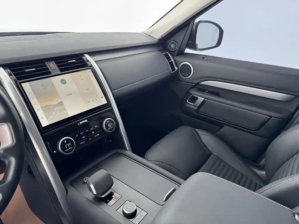 Land Rover Discovery 2024 — фото 2