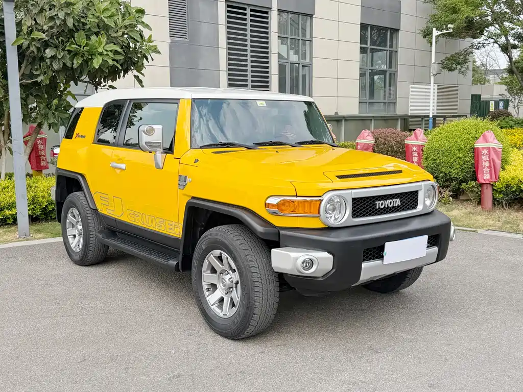 Toyota FJ Cruiser 2019 — фото 3