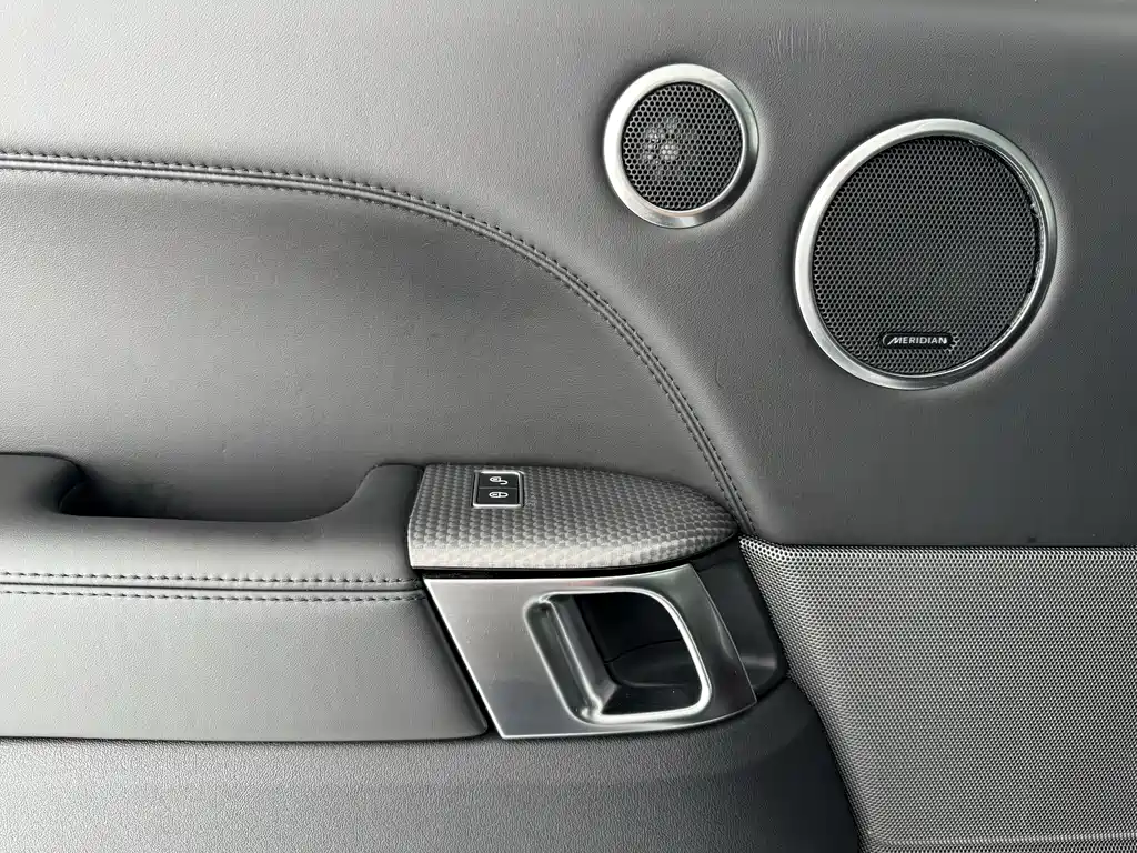 Land Rover Sport 2019 — фото 16