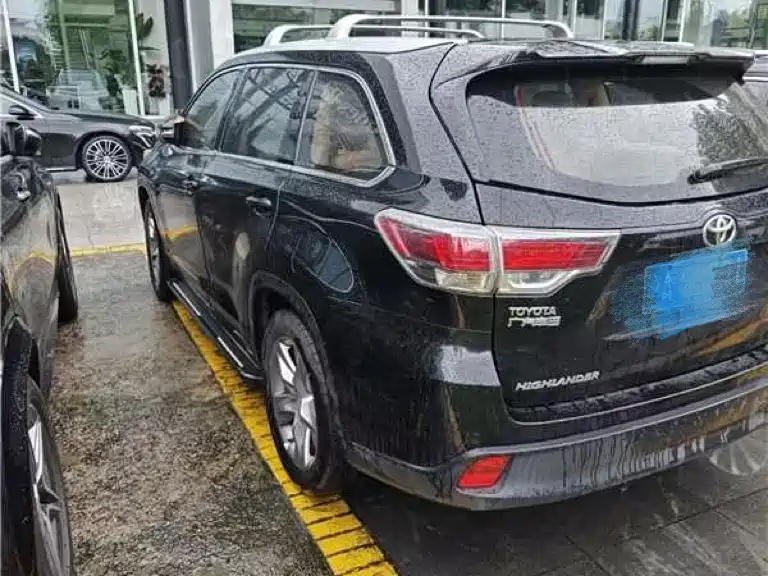 Toyota Highlander 2016