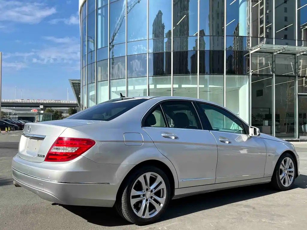 Mercedes-Benz C-Class 2012 — фото 12