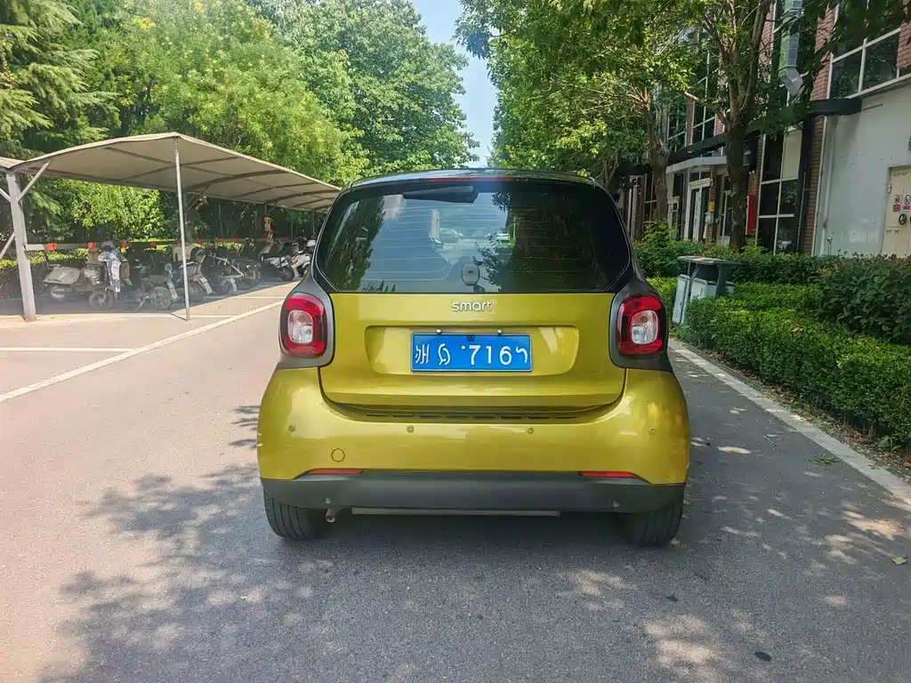 smart fortwo 2017 — фото 5