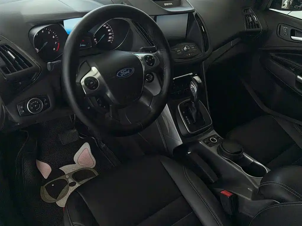 Ford Kuga 2015 — фото 18