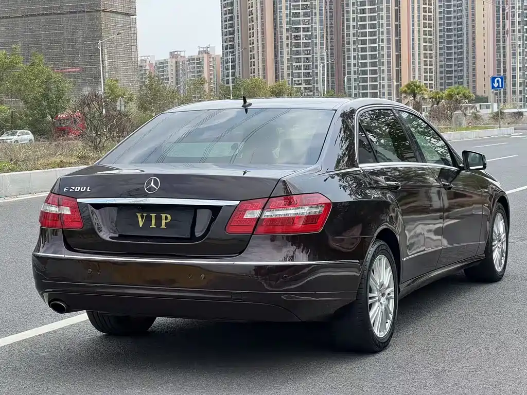 Mercedes-Benz E-Class 2012