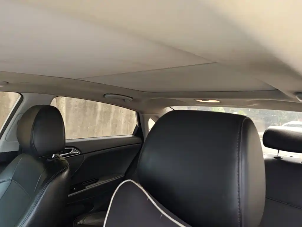 Hyundai Mistra 2015 — фото 18