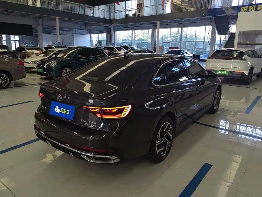 Volkswagen Sagitar 2023