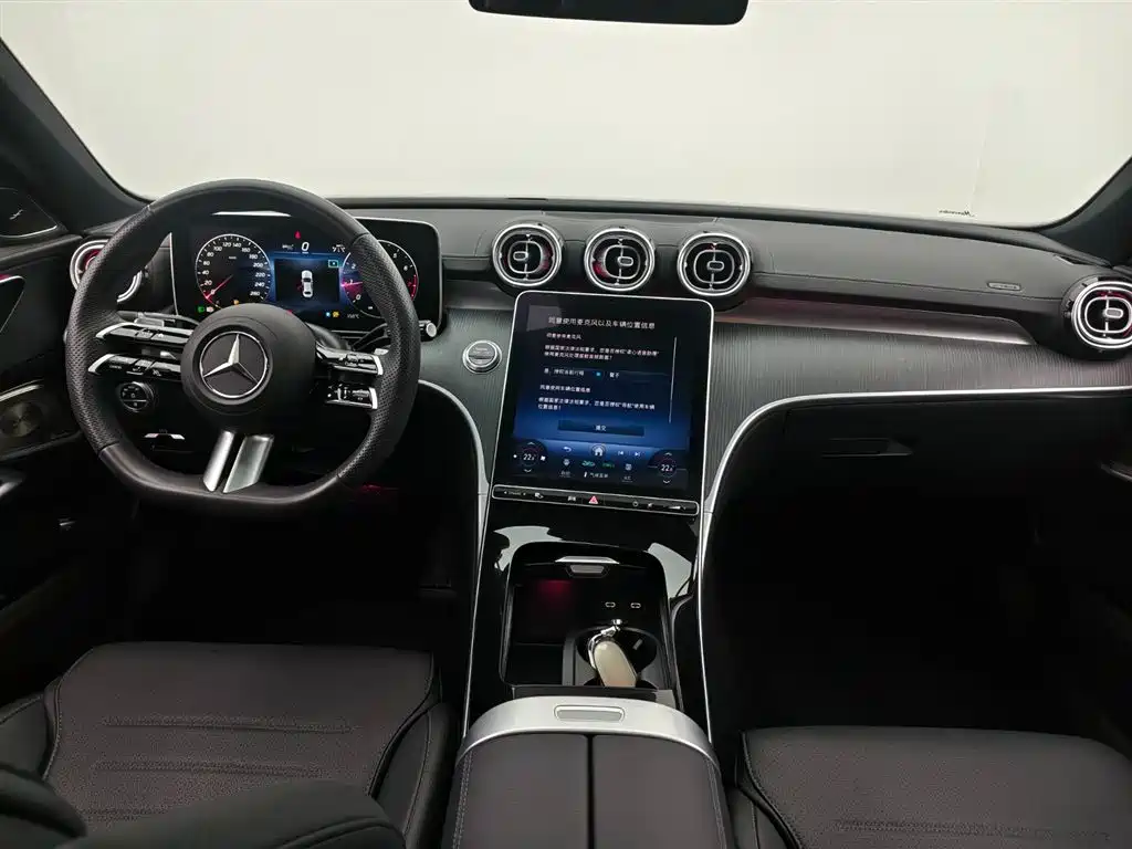 Mercedes-Benz C-Class 2024 — фото 14