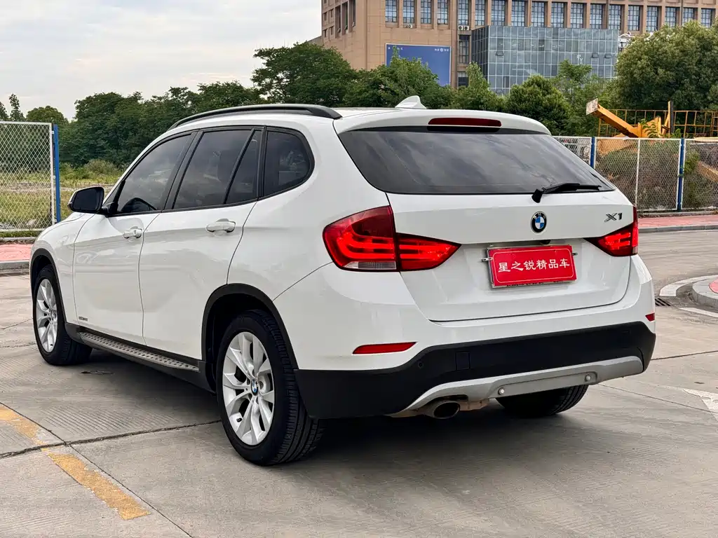 BMW X1 2013 — фото 5