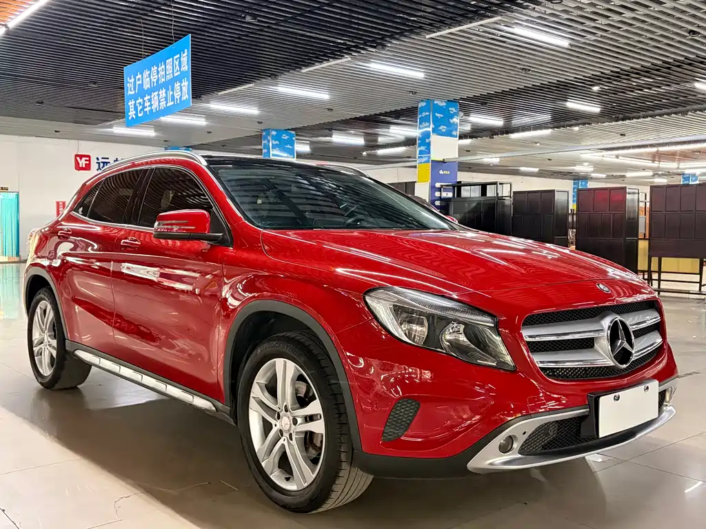 Mercedes-Benz GLA 2016