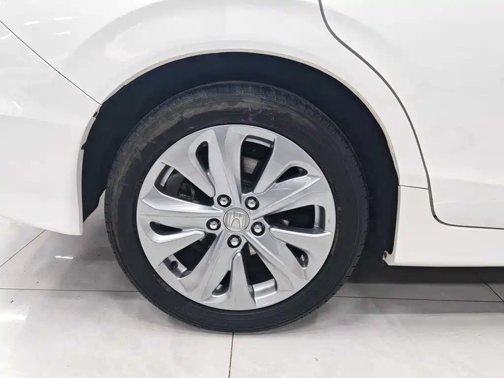 Honda Jade 2018 — фото 17