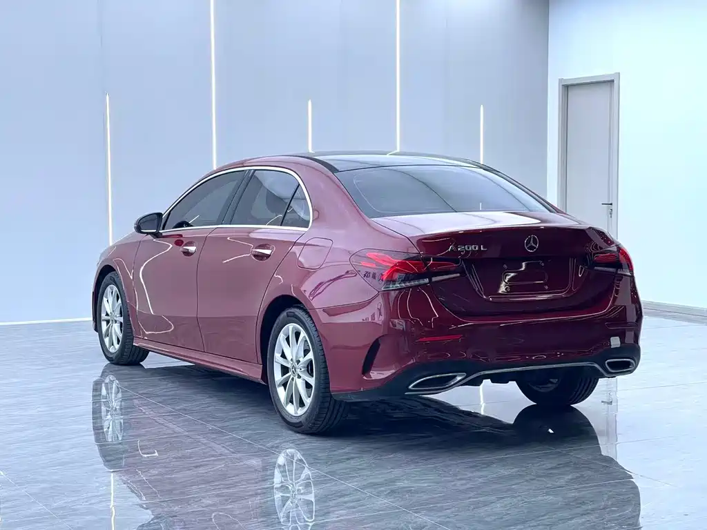 Mercedes-Benz A-Class 2021 — фото 15