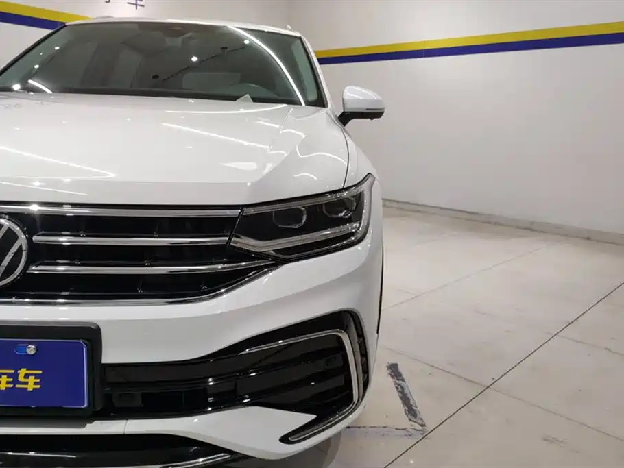 Volkswagen Tiguan L 2023