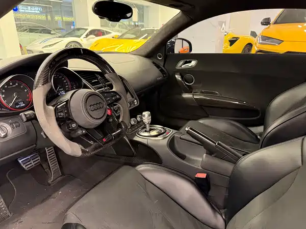 Audi R8 2014