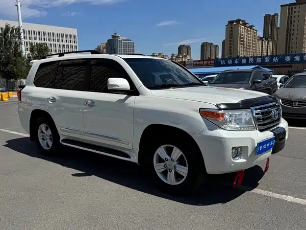 Toyota Land Cruiser 2015