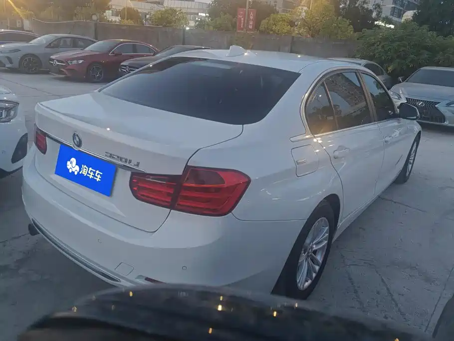 BMW 3 Series 2015