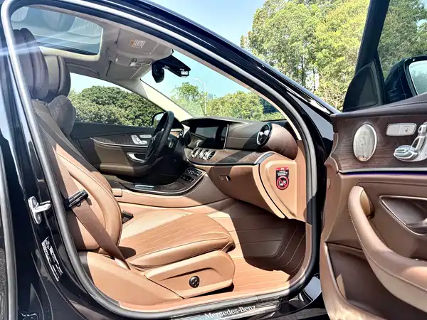 Mercedes-Benz E-Class 2023
