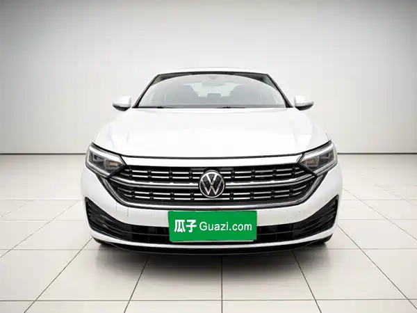 Volkswagen Sagitar 2024
