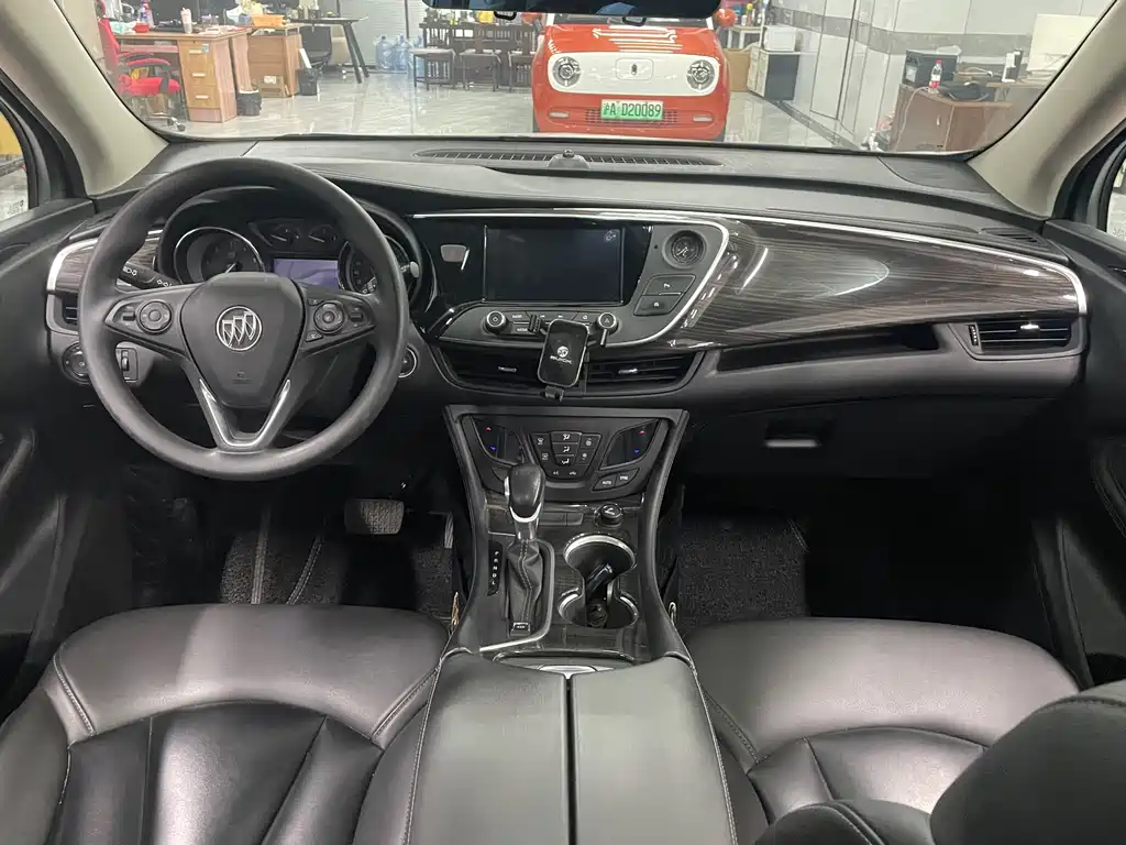 Buick Envision Plus 2020 — фото 11