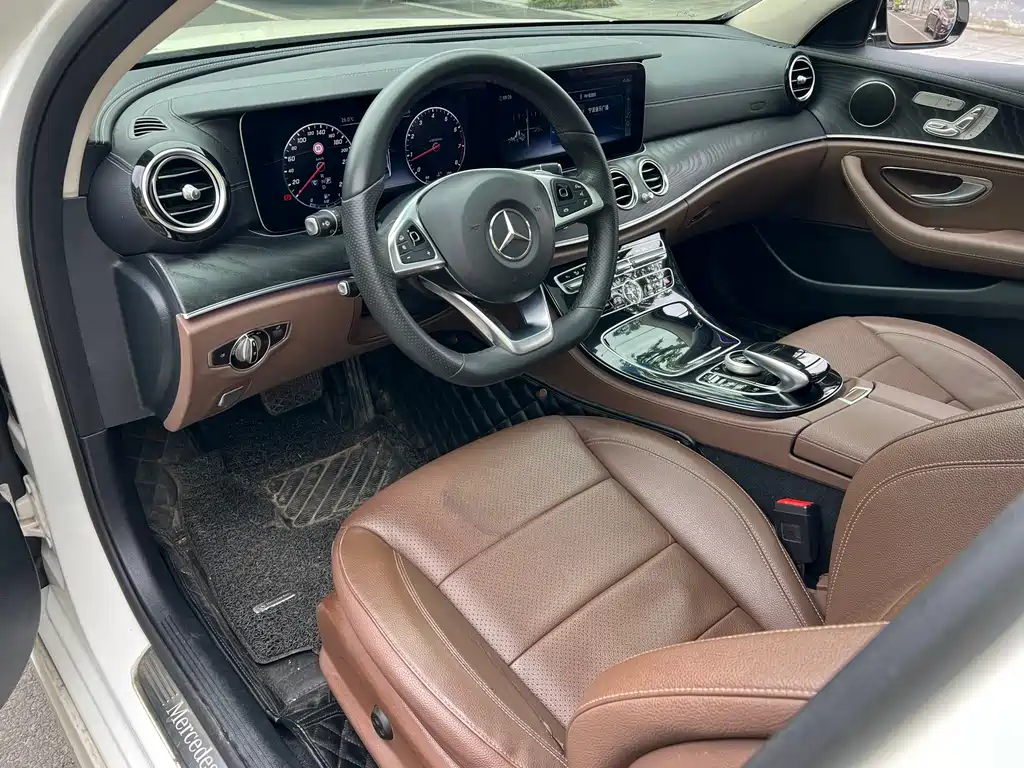 Mercedes-Benz E-Class 2017 — фото 7