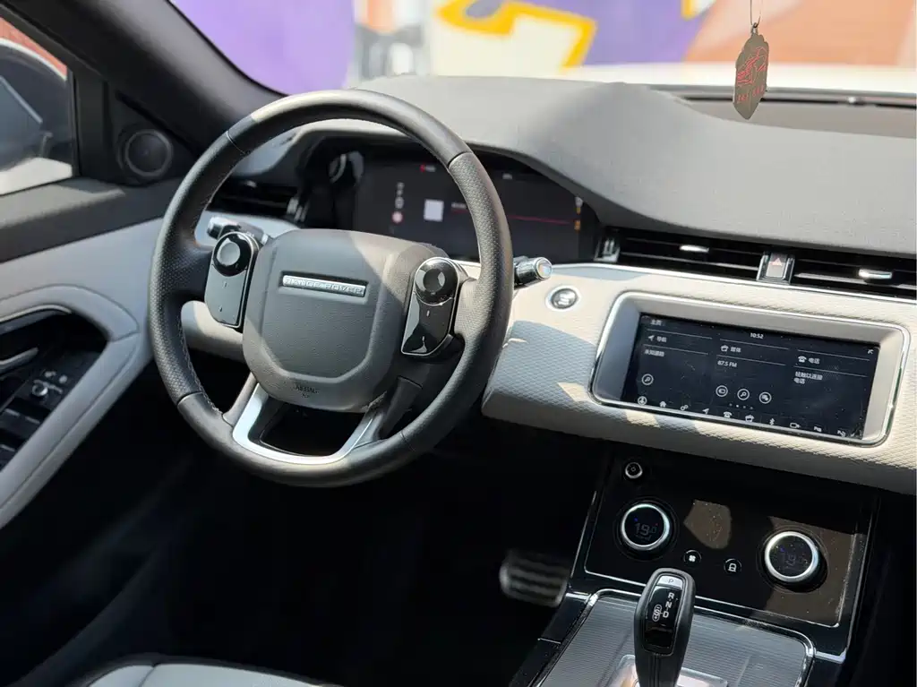 Land Rover Evoque 2020 — фото 7