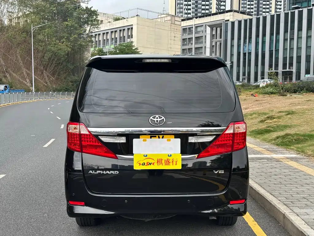 Toyota Alphard 2015 — фото 22