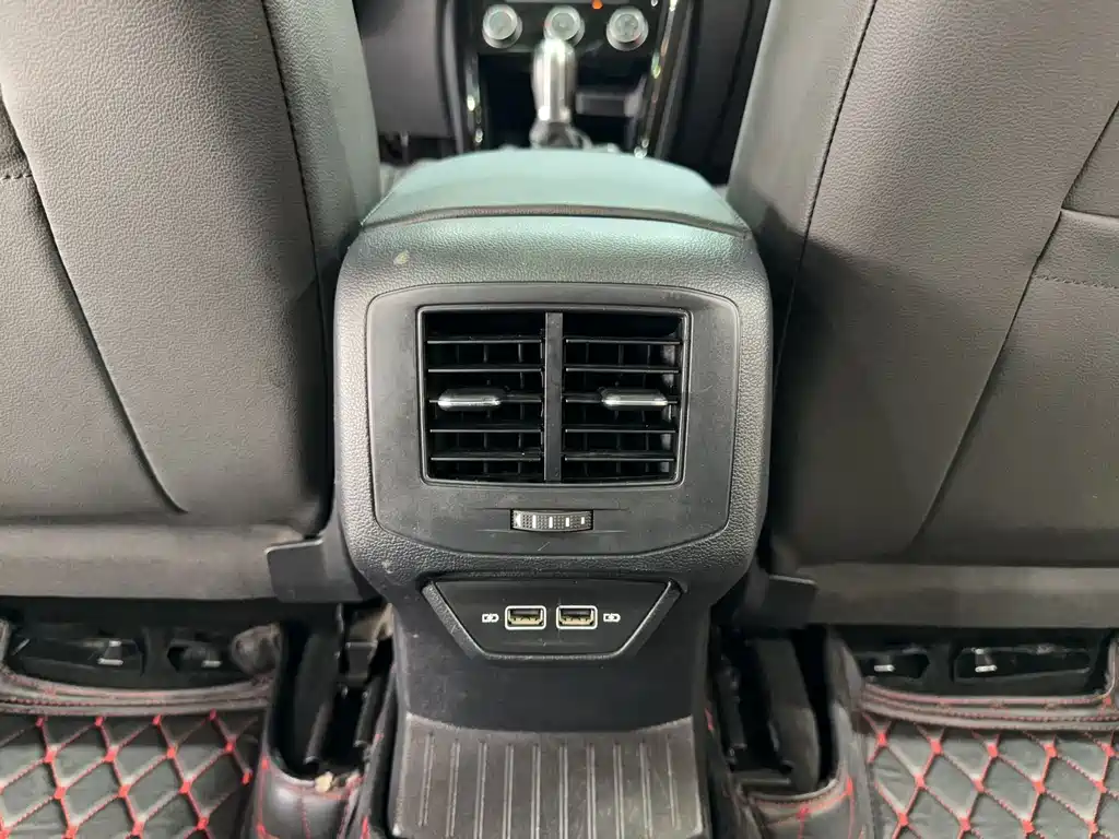 Volkswagen T-Roc 2020 — фото 18