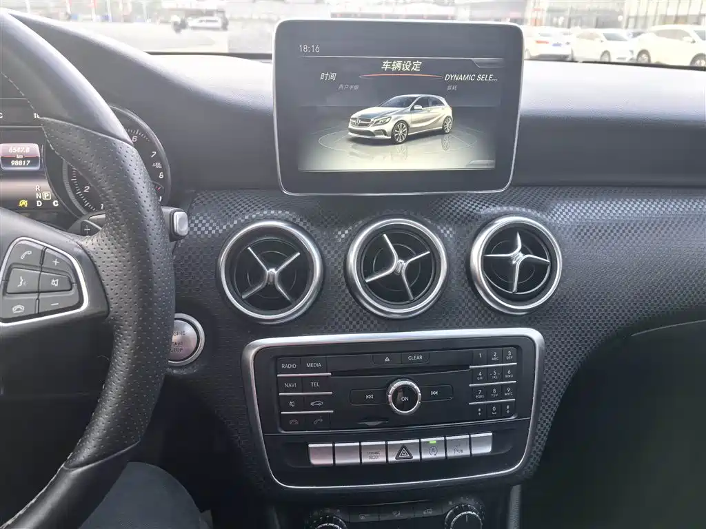 Mercedes-Benz A-Class 2016 — фото 20