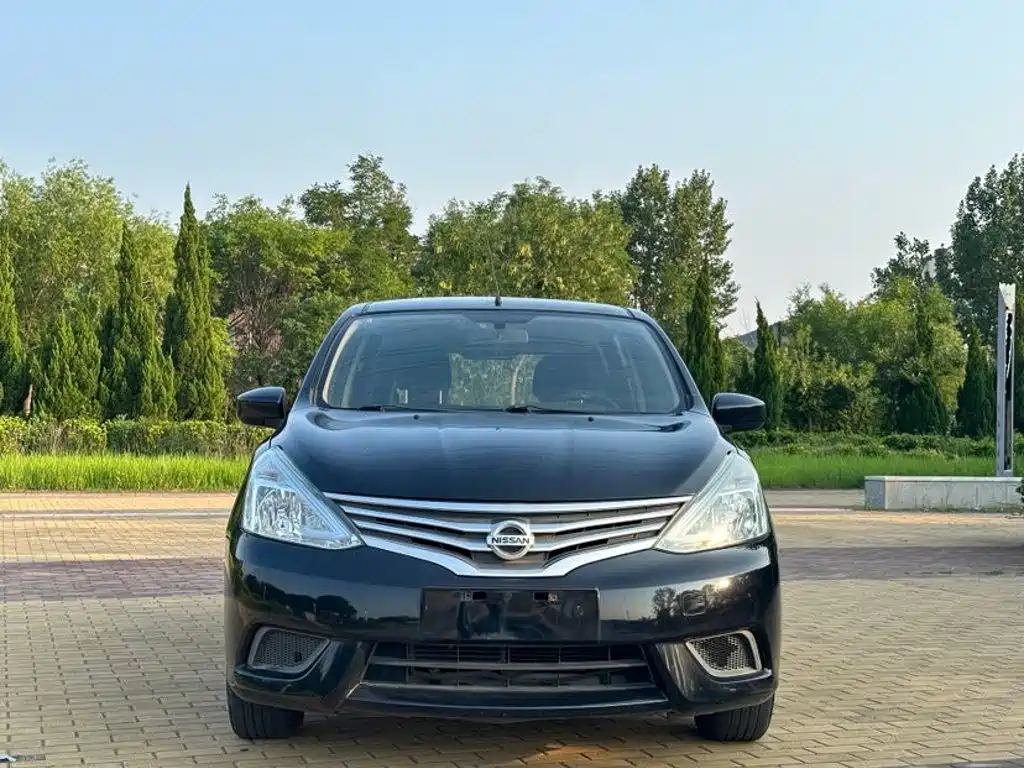Nissan Livina 2015 — фото 2