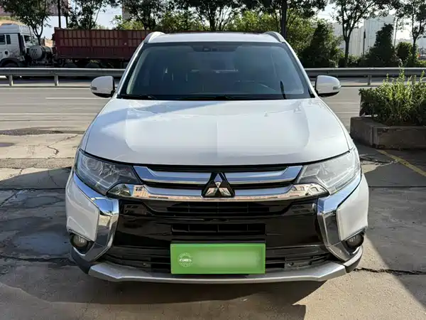 Mitsubishi Outlander 2018