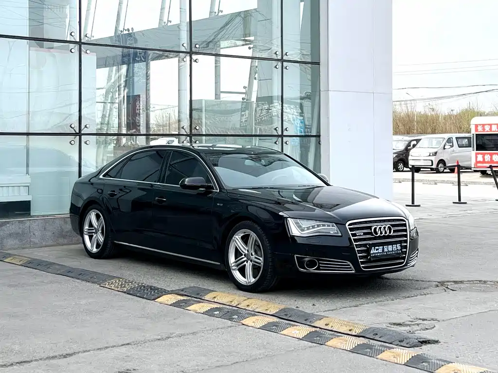 Audi A8 2012